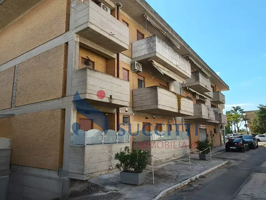 Immagine 2 di Appartamento in vendita  in Via Gentile da Fabriano 8 a Martinsicuro