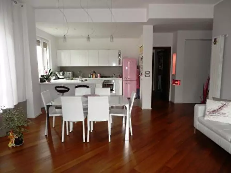 Immagine 2 di Appartamento in vendita  in via genova 17 a Savona