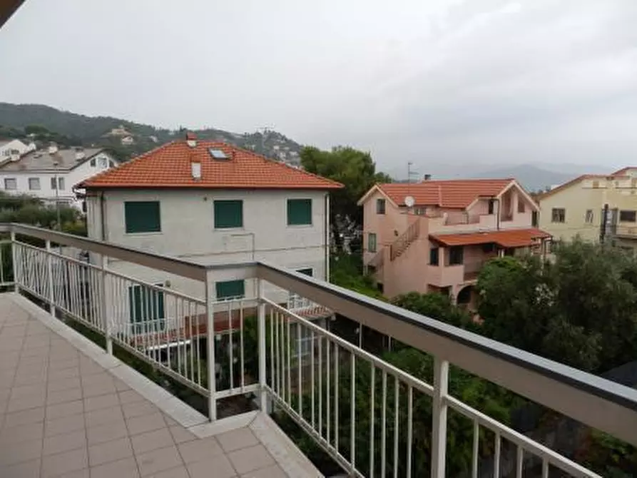 Immagine 14 di Appartamento in vendita  in via genova 17 a Savona