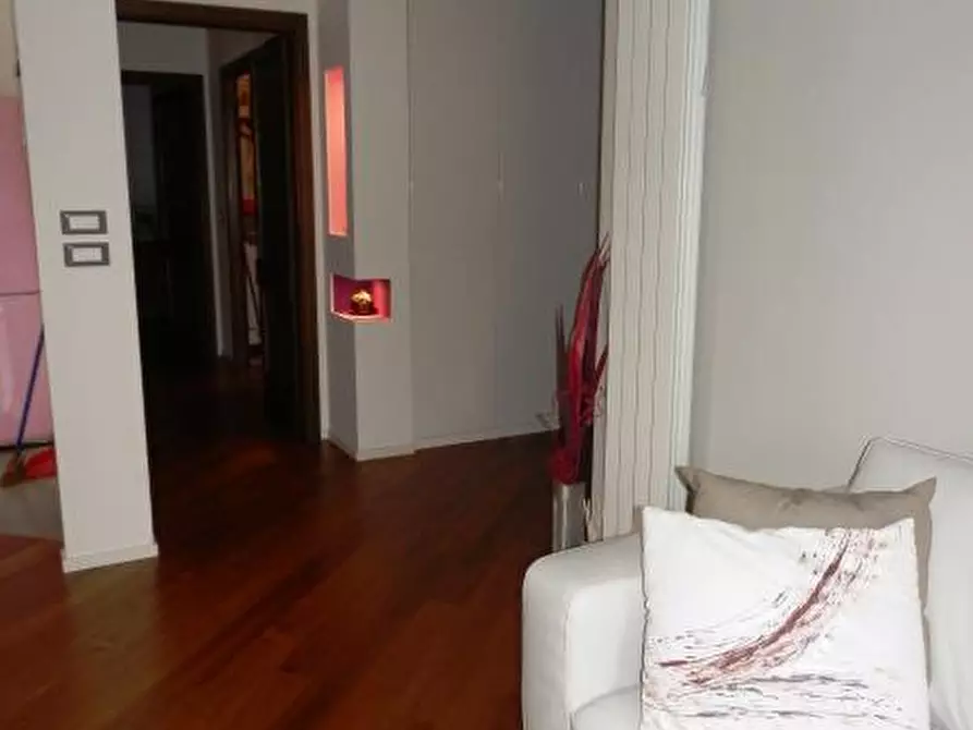 Immagine 19 di Appartamento in vendita  in via genova 17 a Savona