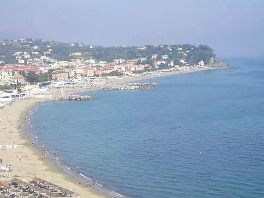 Immagine 17 di Appartamento in vendita  in via gentile 52 a Albissola Marina