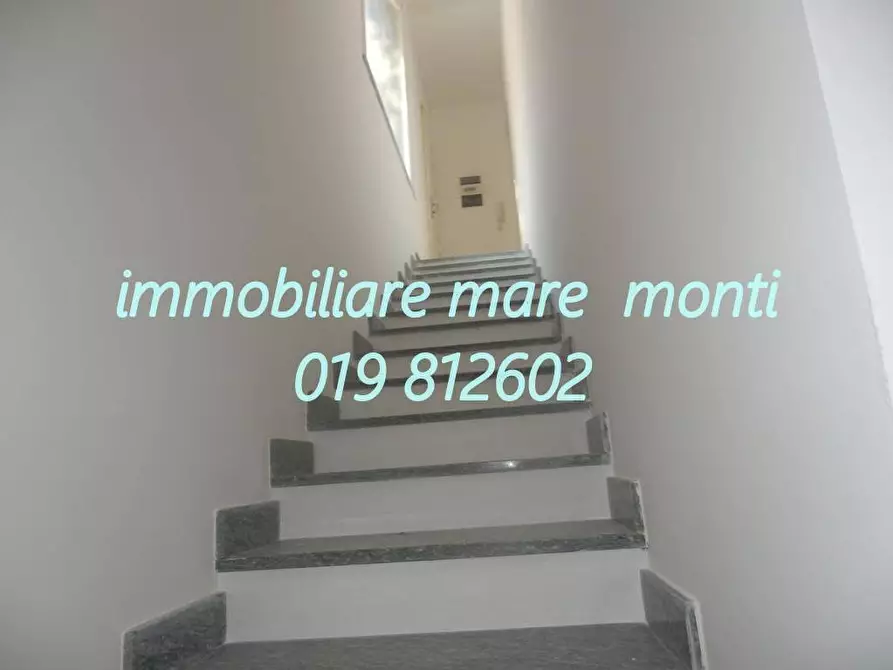 Immagine 13 di Villa in vendita  in via laiolo a Bergeggi