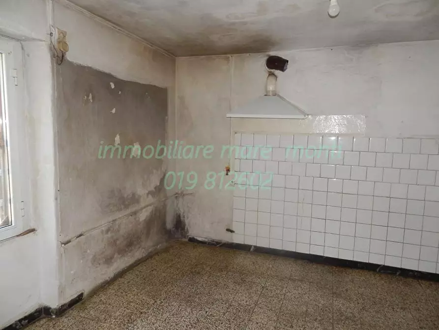 Immagine 14 di Casa indipendente in vendita  in via cimavalle a Savona