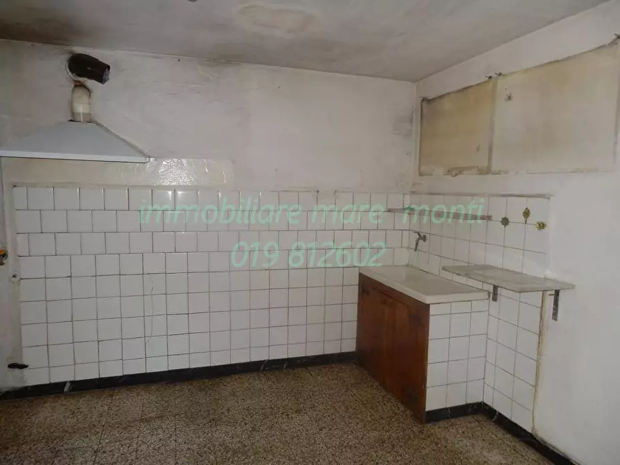 Immagine 15 di Casa indipendente in vendita  in via cimavalle a Savona