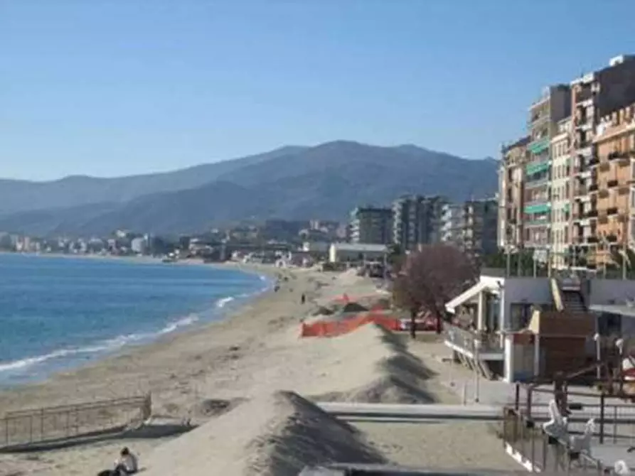 Immagine 5 di Appartamento in vendita  in via famagosta 43r a Savona