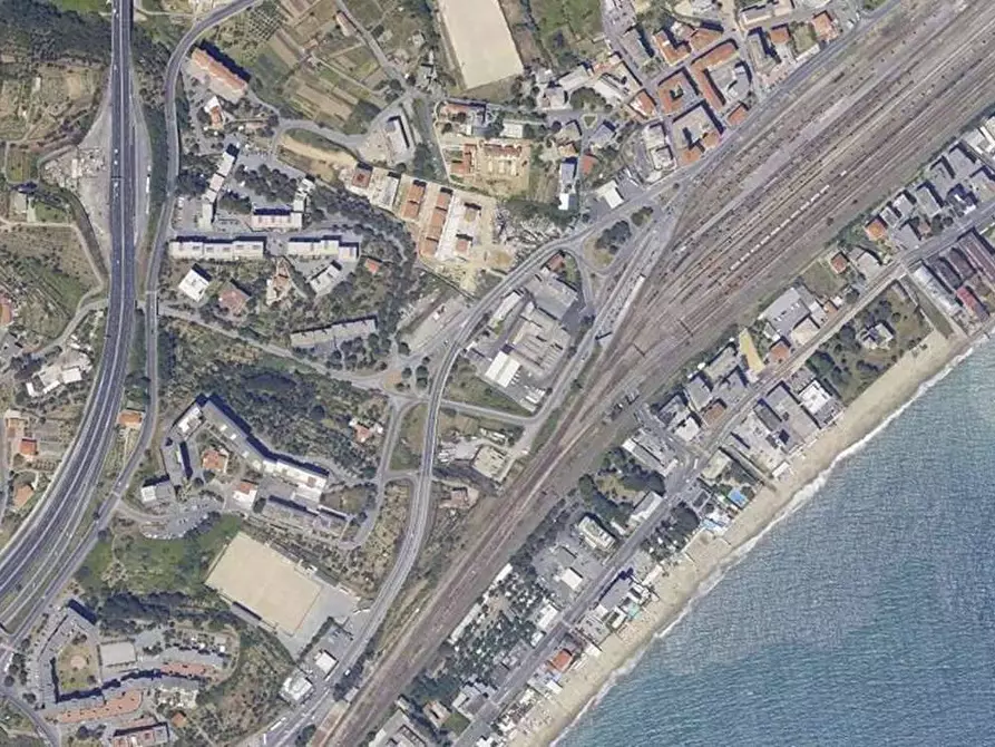 Immagine 9 di Appartamento in vendita  in via famagosta 43r a Savona