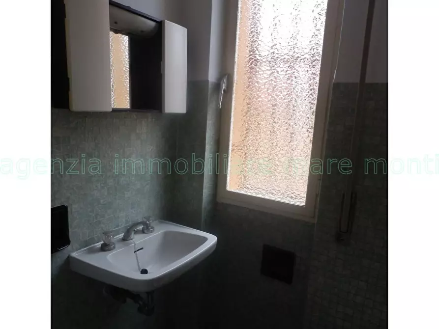 Immagine 6 di Appartamento in vendita  in via carducci a Loano