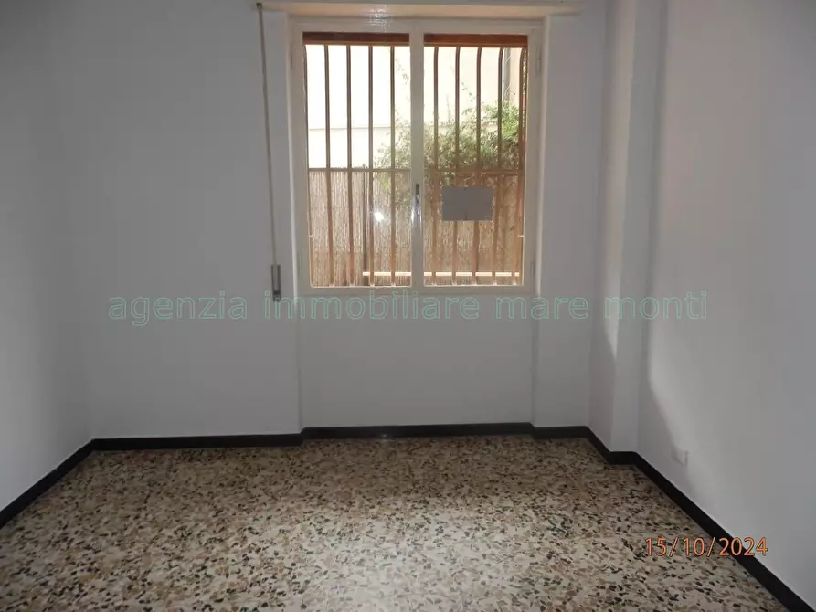 Immagine 10 di Appartamento in vendita  in via carducci a Loano