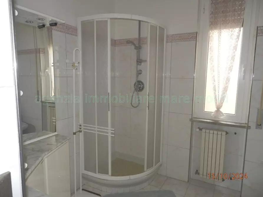 Immagine 9 di Appartamento in vendita  in via carducci a Loano