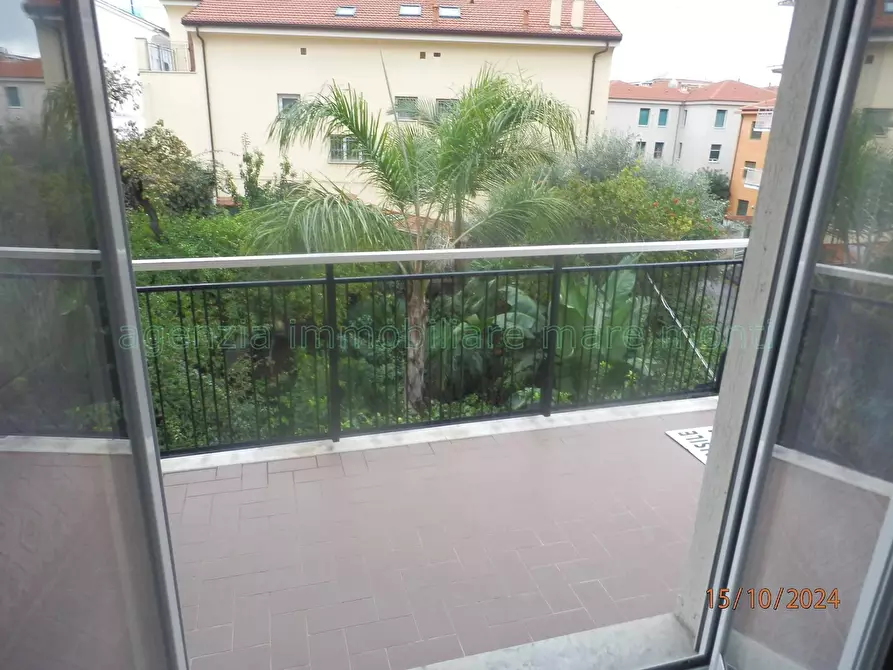 Immagine 12 di Appartamento in vendita  in via carducci a Loano