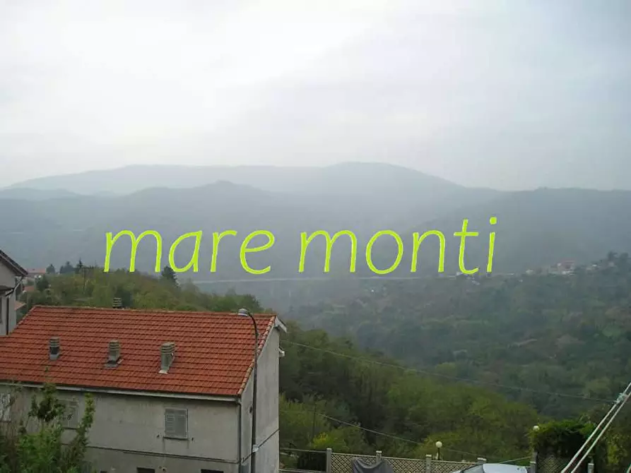 Immagine 1 di Appartamento in vendita  in via longagnini a Quiliano