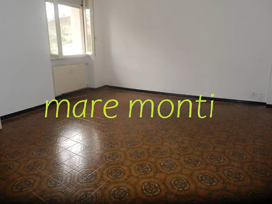 Immagine 2 di Appartamento in vendita  in via costacavalli a Savona