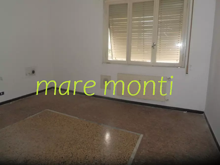 Immagine 14 di Appartamento in vendita  in via costacavalli a Savona