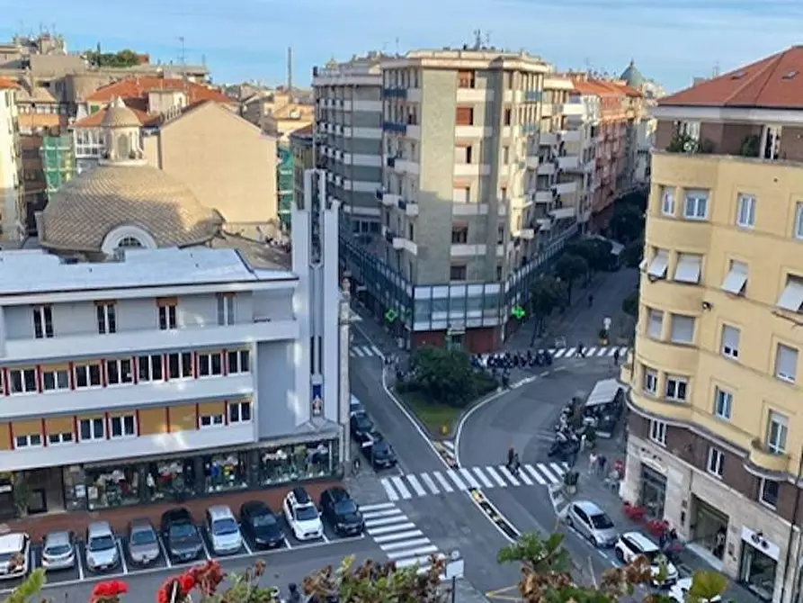 Immagine 1 di Appartamento in vendita  in p.zza marconi a Savona