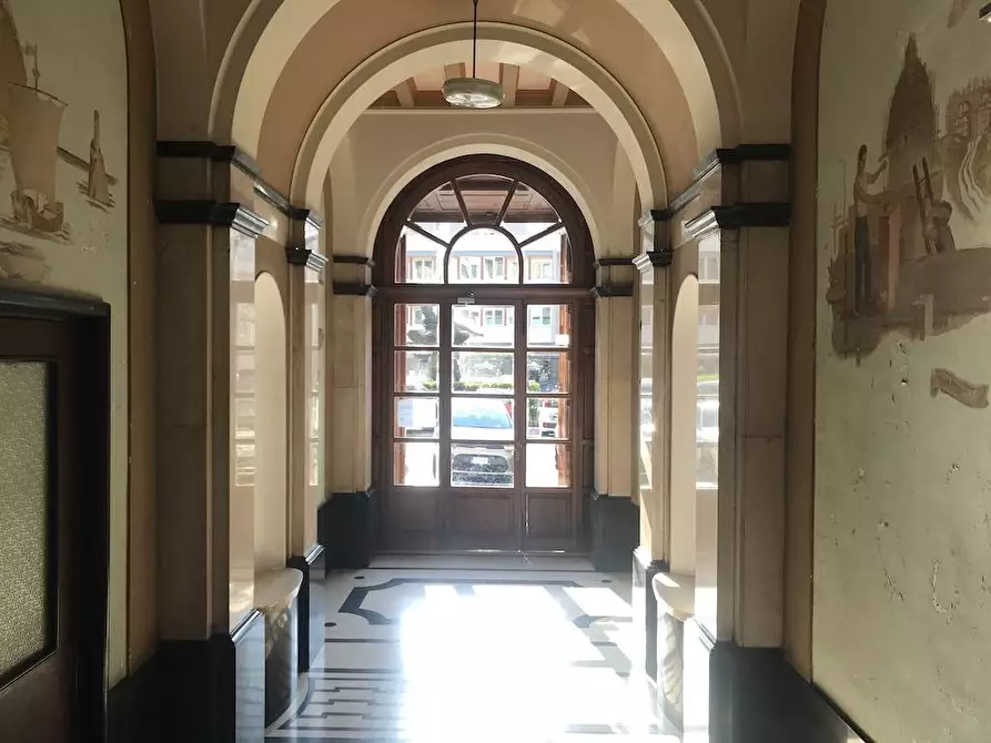 Immagine 2 di Appartamento in vendita  in p.zza marconi a Savona