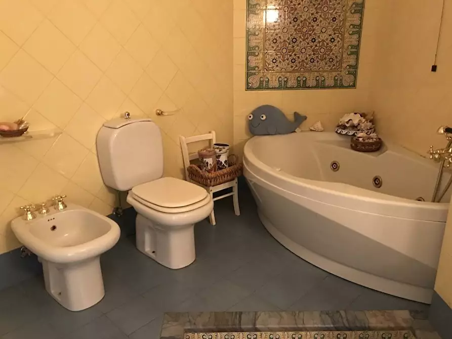 Immagine 5 di Appartamento in vendita  in p.zza marconi a Savona