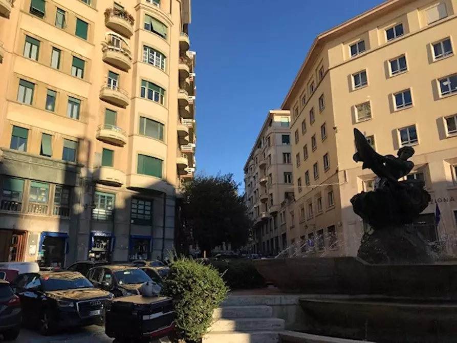 Immagine 8 di Appartamento in vendita  in p.zza marconi a Savona