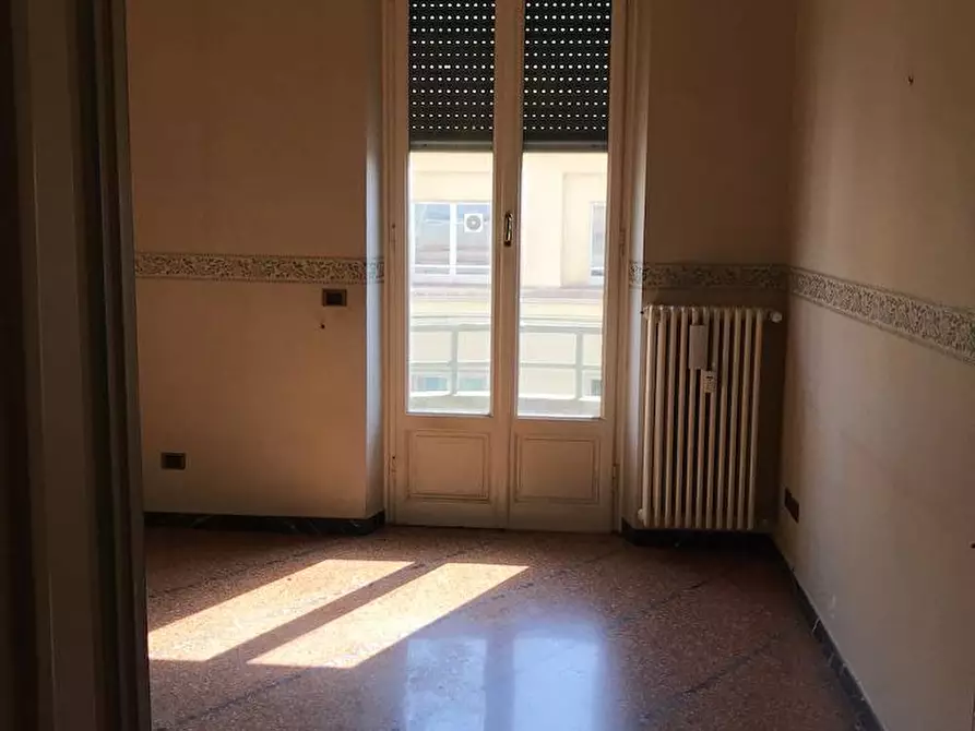 Immagine 22 di Appartamento in vendita  in p.zza marconi a Savona