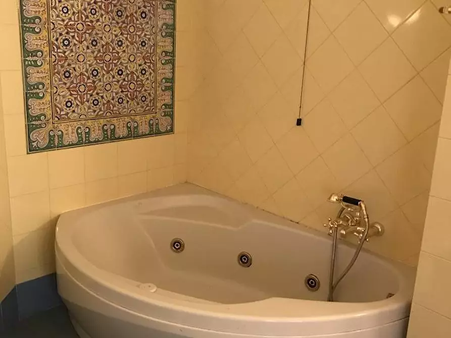 Immagine 25 di Appartamento in vendita  in p.zza marconi a Savona