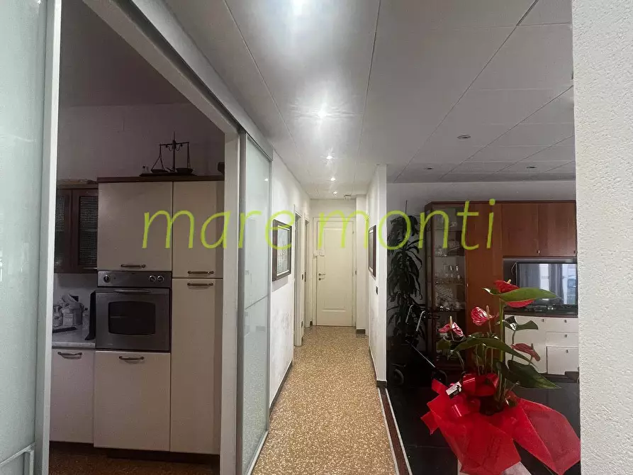 Immagine 22 di Appartamento in vendita  in via briganti a Savona