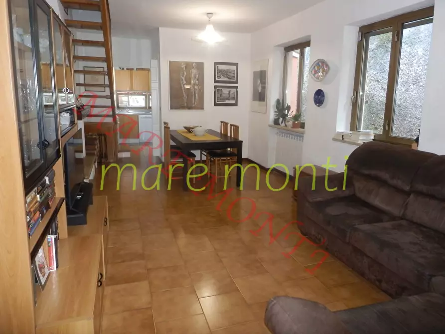 Immagine 10 di Villetta a schiera in vendita  in via santuario a Savona