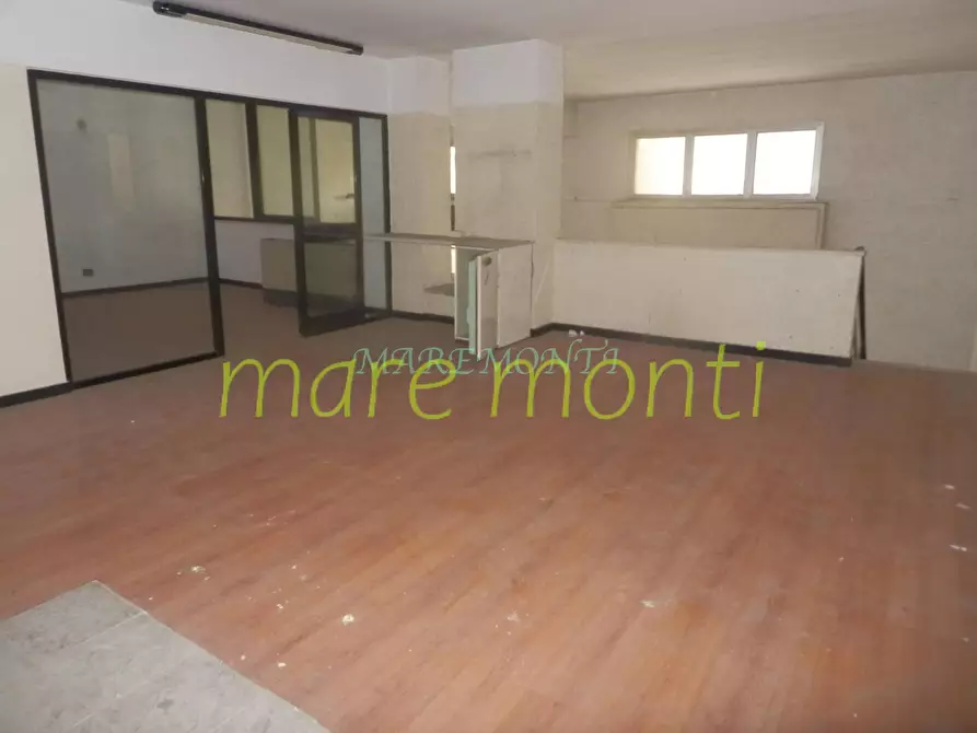 Immagine 9 di Negozio in vendita  in via delloratorio a Albissola Marina