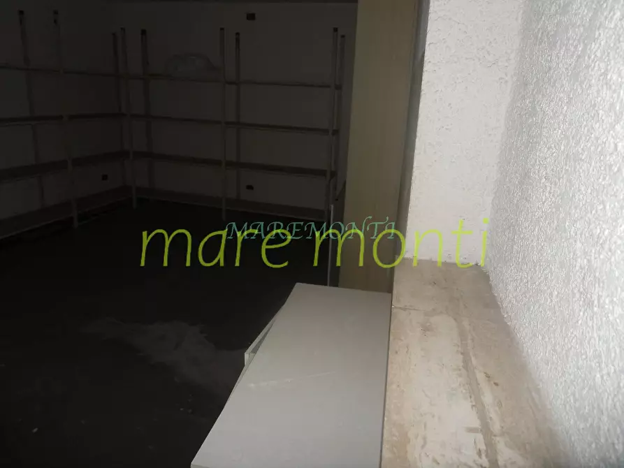 Immagine 10 di Negozio in vendita  in via delloratorio a Albissola Marina
