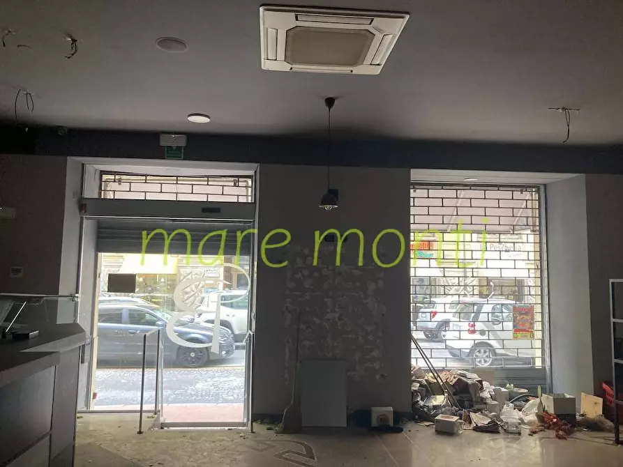 Immagine 15 di Negozio in affitto  in via sauro a Savona