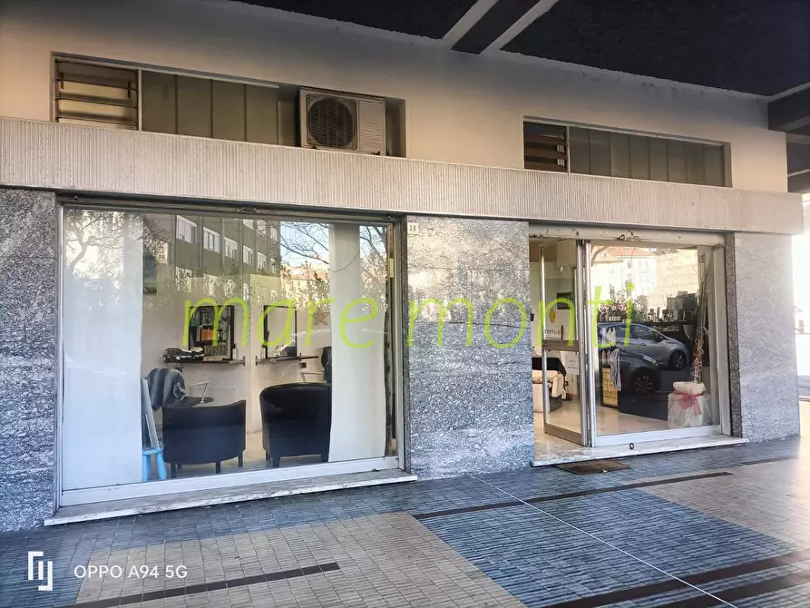 Immagine 2 di Negozio in vendita  in via delle trincee a Savona