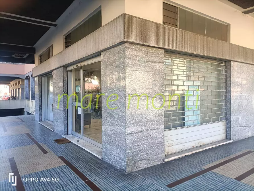 Immagine 4 di Negozio in vendita  in via delle trincee a Savona