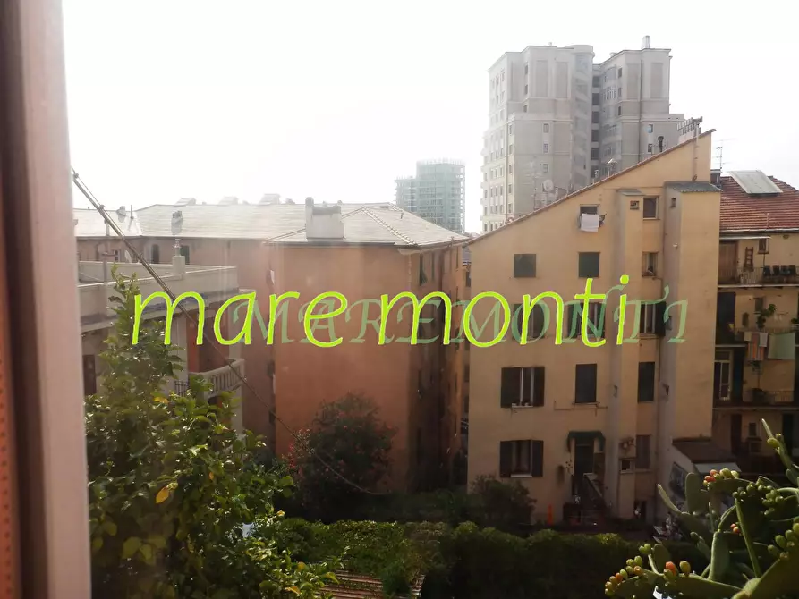 Immagine 10 di Appartamento in vendita  in via assareto 3 a Savona