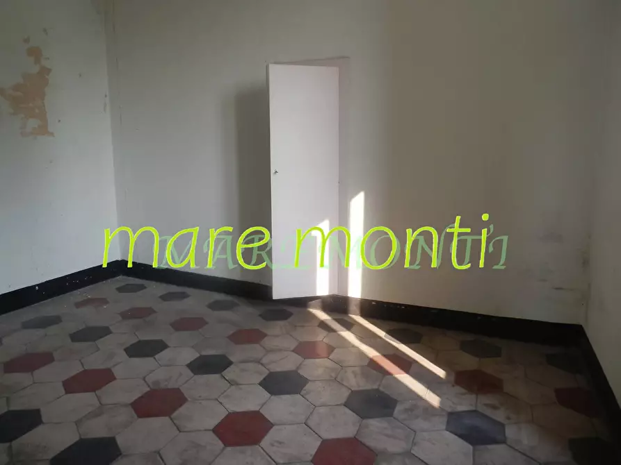 Immagine 13 di Appartamento in vendita  in via assareto 3 a Savona