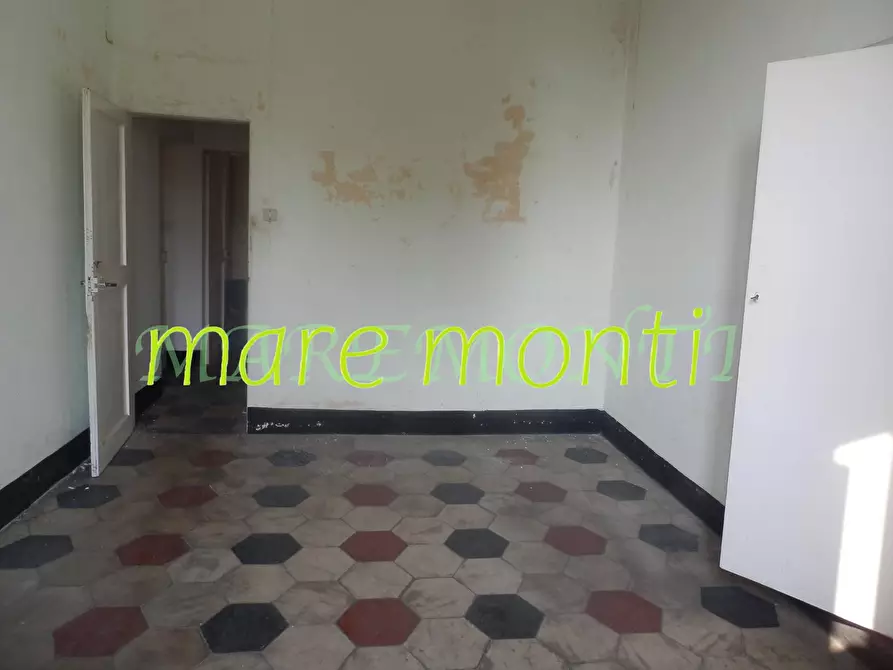 Immagine 14 di Appartamento in vendita  in via assareto 3 a Savona