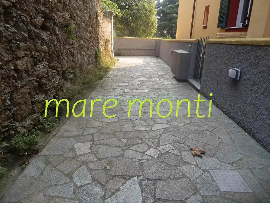 Immagine 34 di Appartamento in vendita  in via assareto 3 a Savona