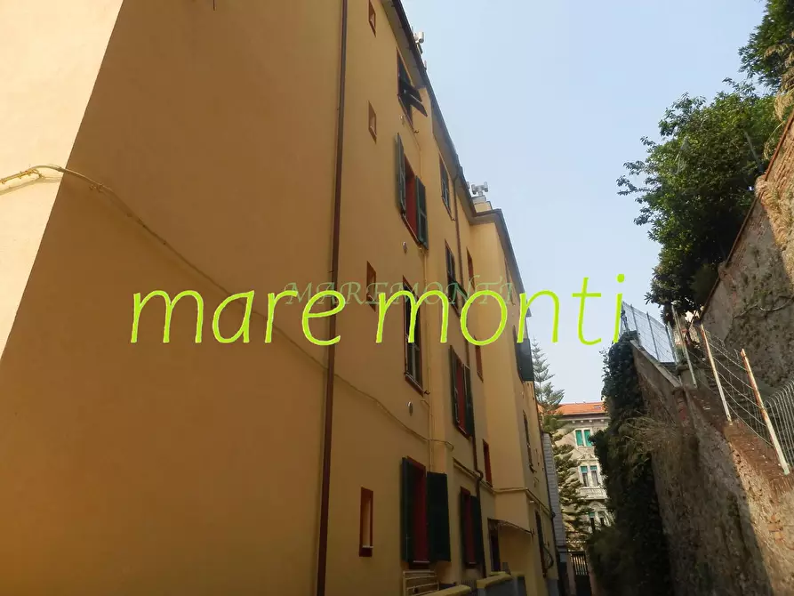 Immagine 36 di Appartamento in vendita  in via assareto 3 a Savona