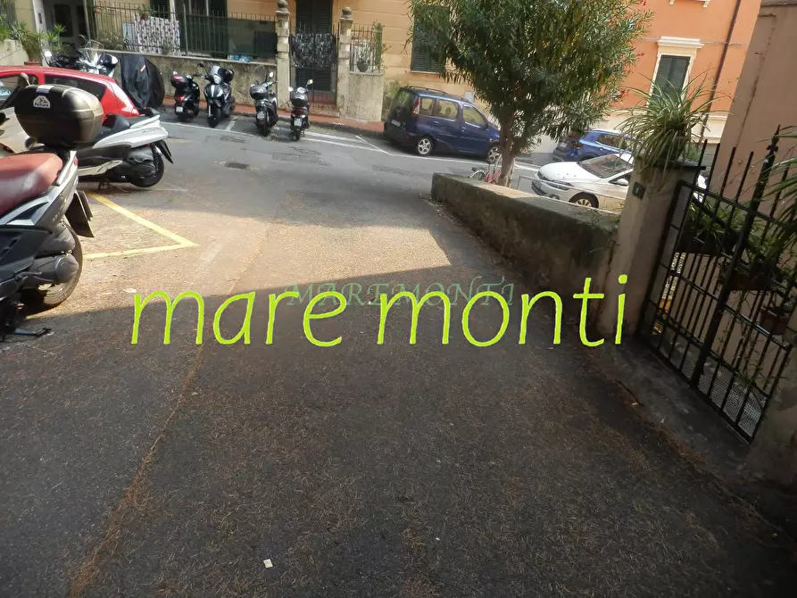 Immagine 40 di Appartamento in vendita  in via assareto 3 a Savona