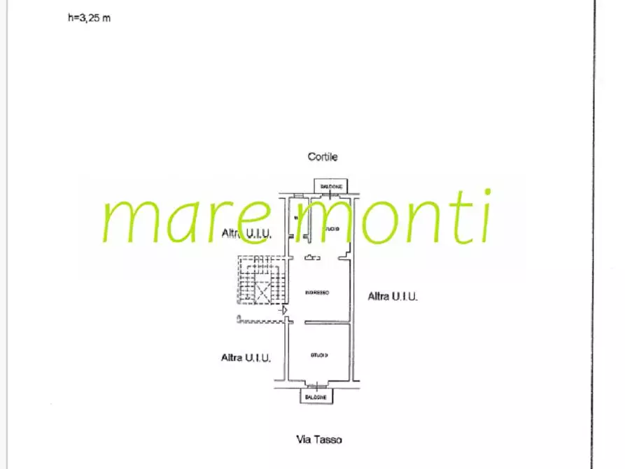 Immagine 1 di Ufficio in affitto  in via tasso 3 a Savona