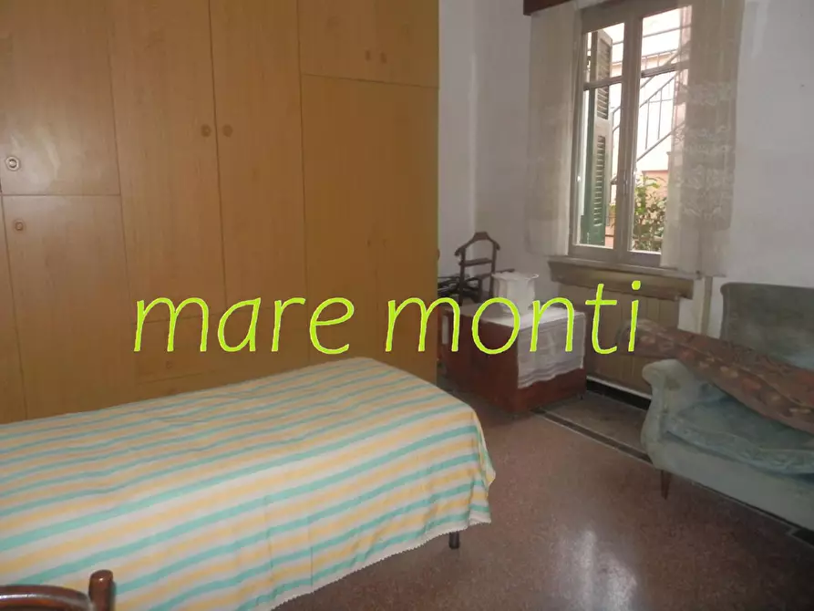 Immagine 3 di Appartamento in vendita  in via marmorassi a Savona