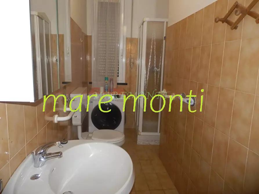 Immagine 9 di Appartamento in vendita  in via tasso a Savona