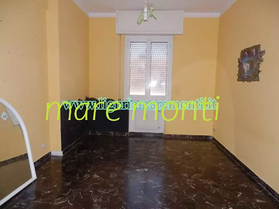 Immagine 11 di Appartamento in vendita  in via chiappino 18 a Savona