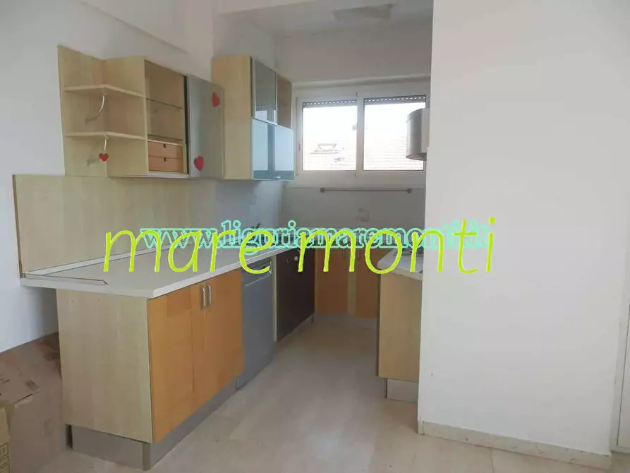 Immagine 15 di Appartamento in vendita  in via chiappino 18 a Savona