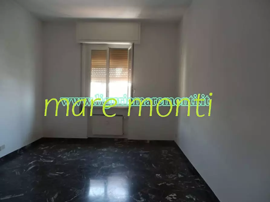 Immagine 21 di Appartamento in vendita  in via chiappino 18 a Savona