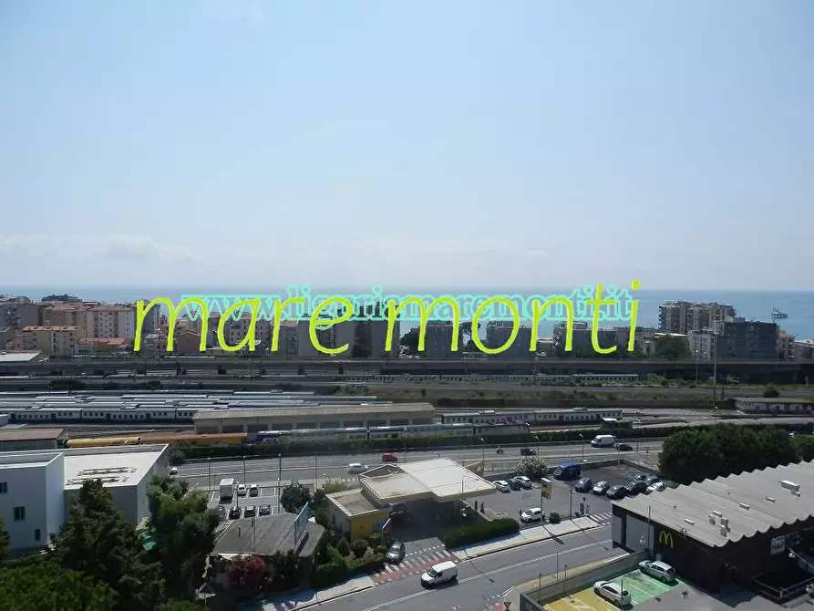 Immagine 24 di Appartamento in vendita  in via chiappino 18 a Savona