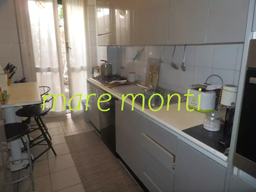 Immagine 11 di Appartamento in vendita  in via la rusca 25 a Savona