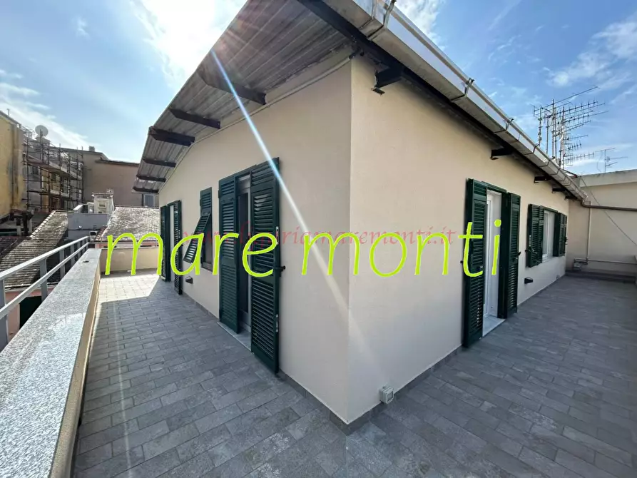 Immagine 3 di Appartamento in vendita  in via dei cassari a Savona