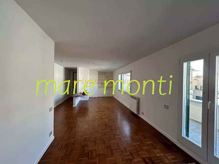 Immagine 4 di Appartamento in vendita  in via dei cassari a Savona