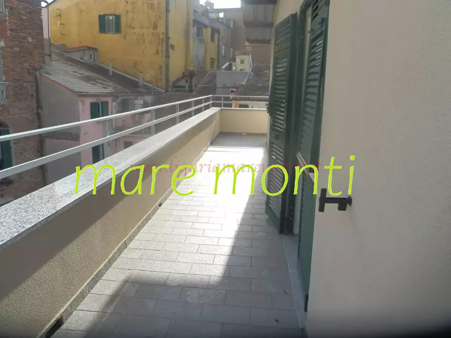 Immagine 15 di Appartamento in vendita  in via dei cassari a Savona