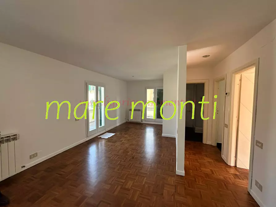 Immagine 31 di Appartamento in vendita  in via dei cassari a Savona