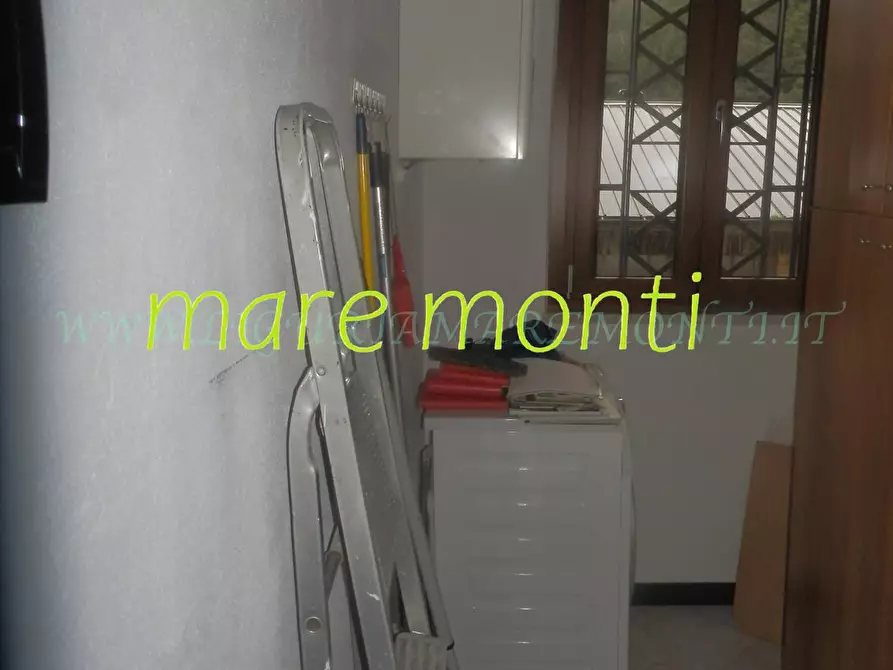 Immagine 13 di Appartamento in vendita  in via santuario a Savona