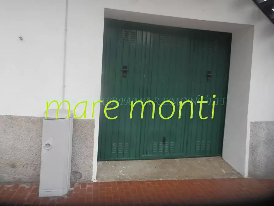 Immagine 20 di Appartamento in vendita  in via santuario a Savona